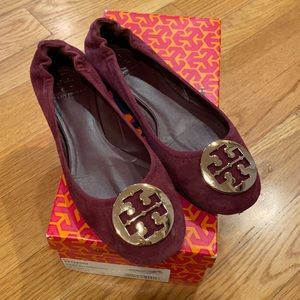 ❤️Host Pick❤️ Tory Burch Reva Flats in ‘Plum’